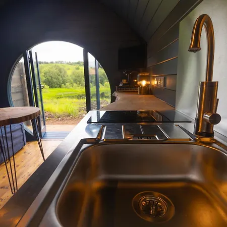 Kingswood Lodges Fort William Extérieur photo
