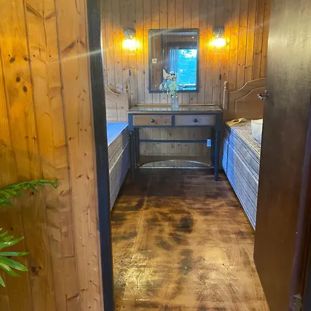 Kingswood Lodges Fort William Extérieur photo